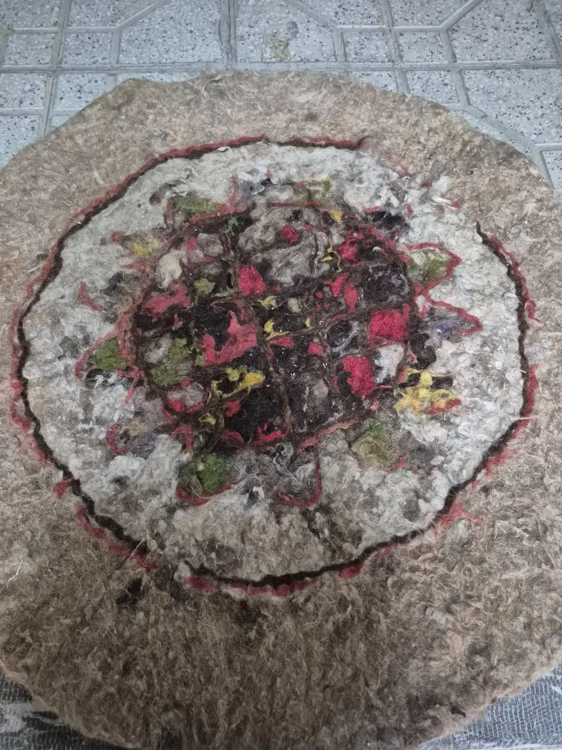 زیراندازنمدپشمی|گلیم، جاجیم، گبه|اصفهان, بهار آزادی|دیوار