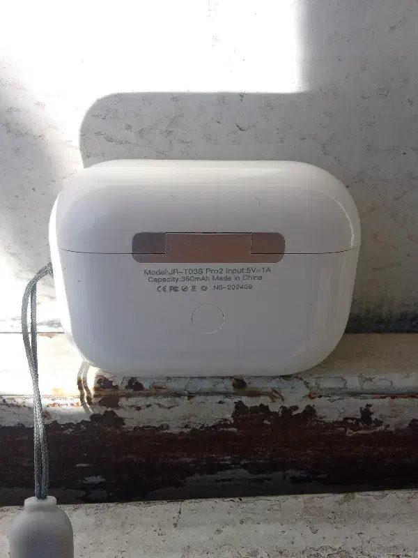 ایرپاد نونو یه ساعت کارنکرده|لوازم جانبی موبایل و تبلت|کوهدشت, |دیوار