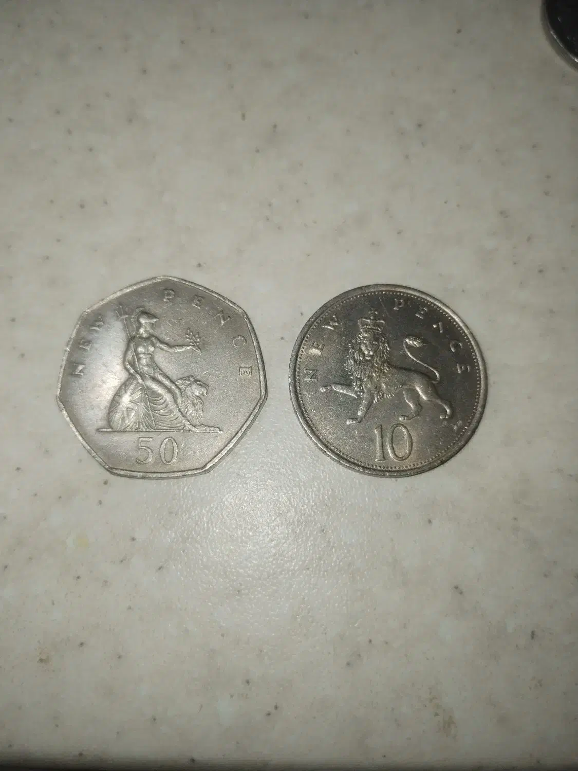 سکه های خارجی ارزش دار و کمیاب|کلکسیون سکه، تمبر، اسکناس|شیراز, گلدشت معالیآباد|دیوار