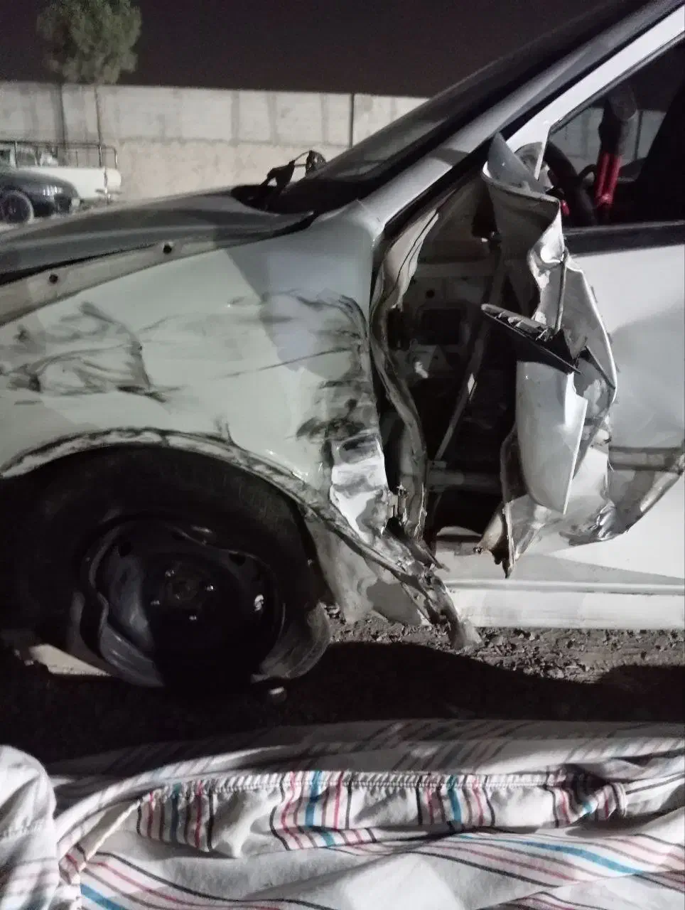 لیفان 520 تصادفی|خودرو سواری و وانت|اسلام‌شهر, شهرک مهدیه|دیوار