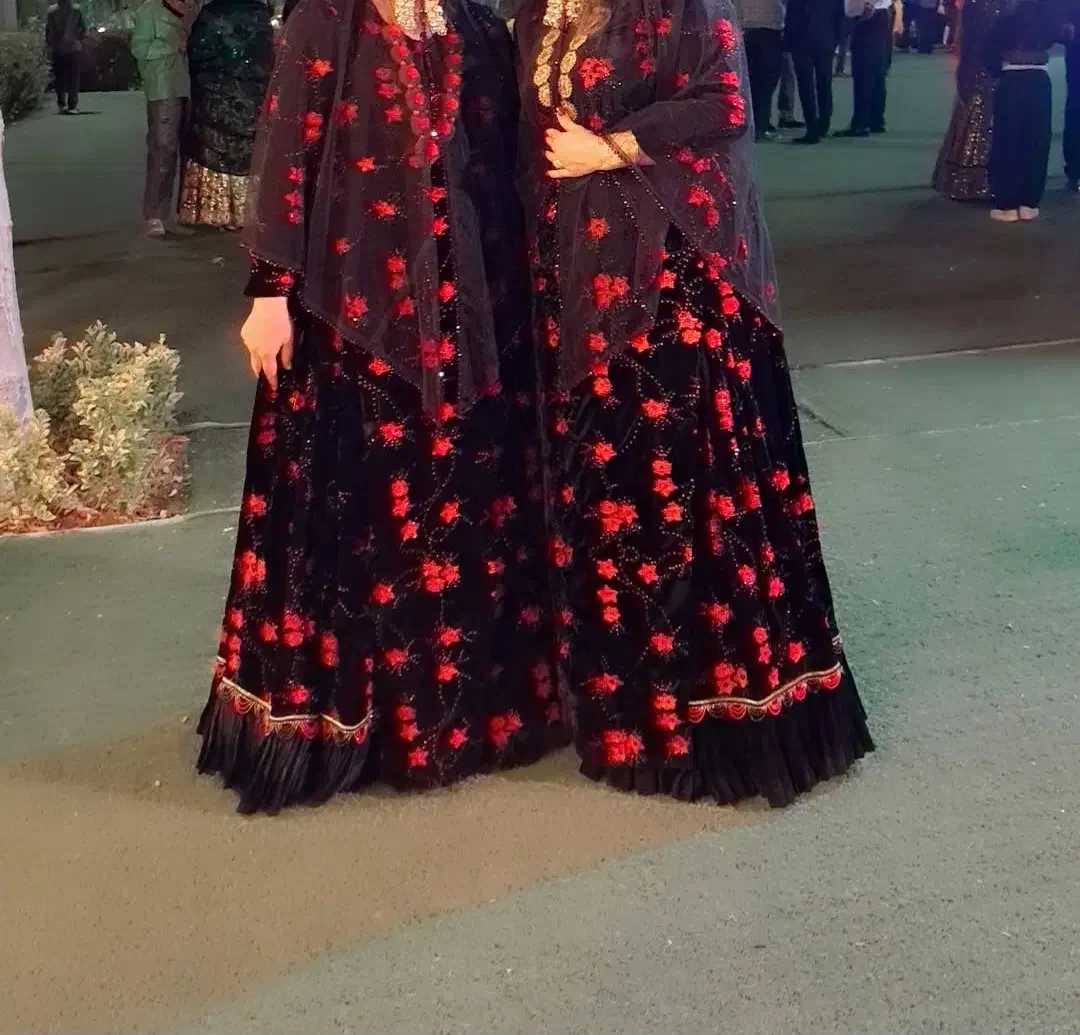 لباس محلی مخمل در حد نو آسترکشی بادوخت تمیز|لباس|یاسوج, |دیوار