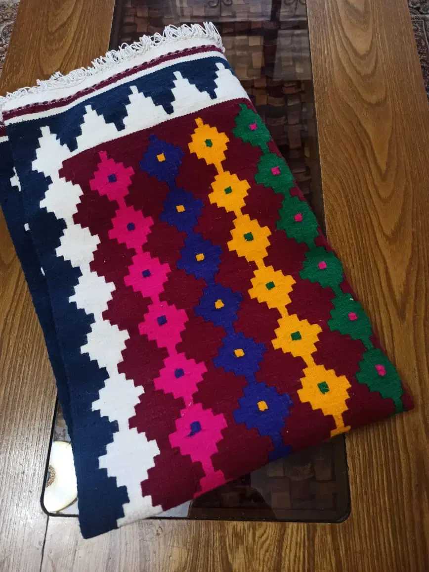 گلیم دستباف|گلیم، جاجیم، گبه|شیراز, آبیاری|دیوار