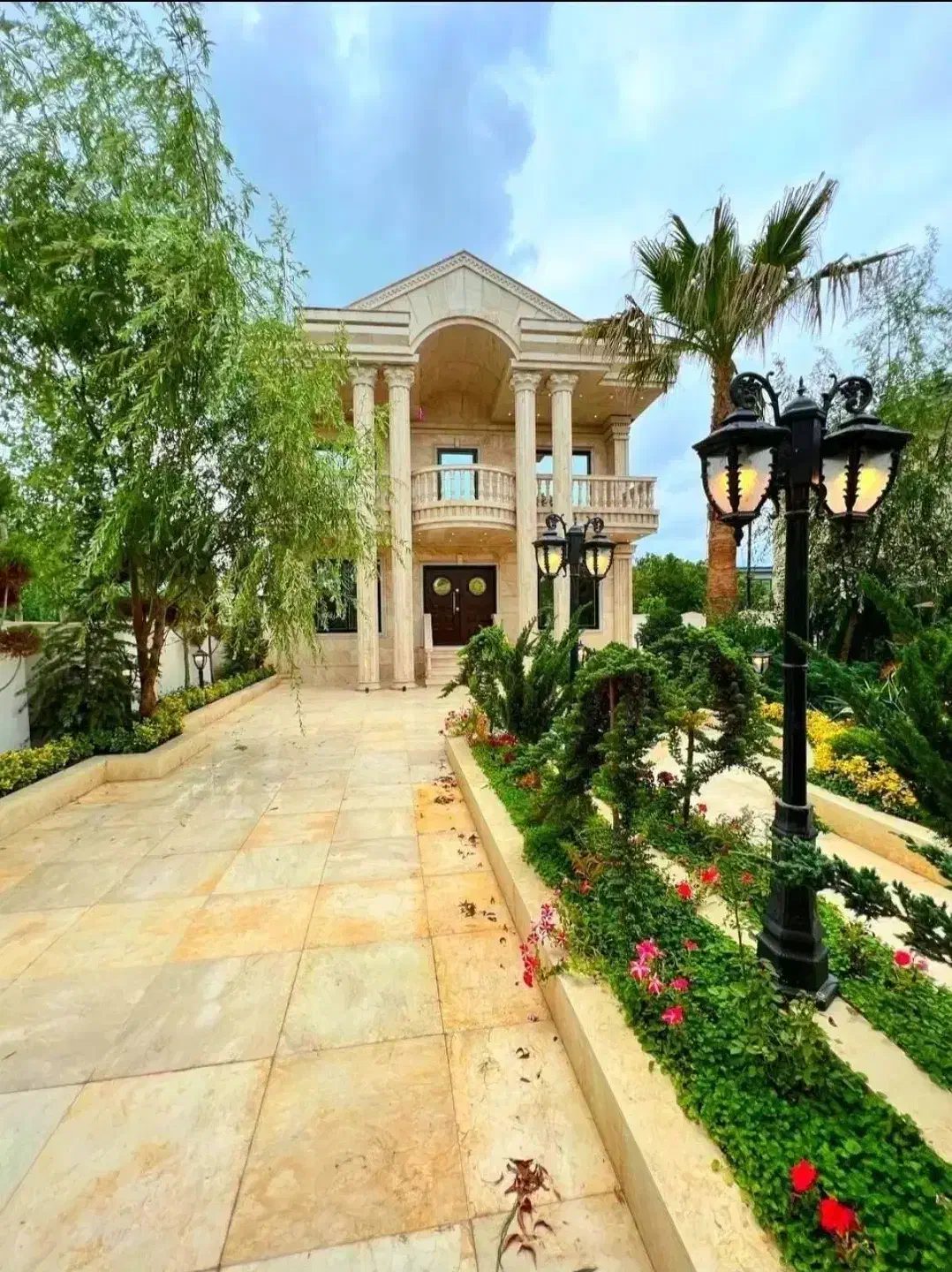 ویلا کاخ استخر شهرکی / سند پایانکار جواز آمل ب نور|فروش خانه و ویلا|بهارستان, |دیوار