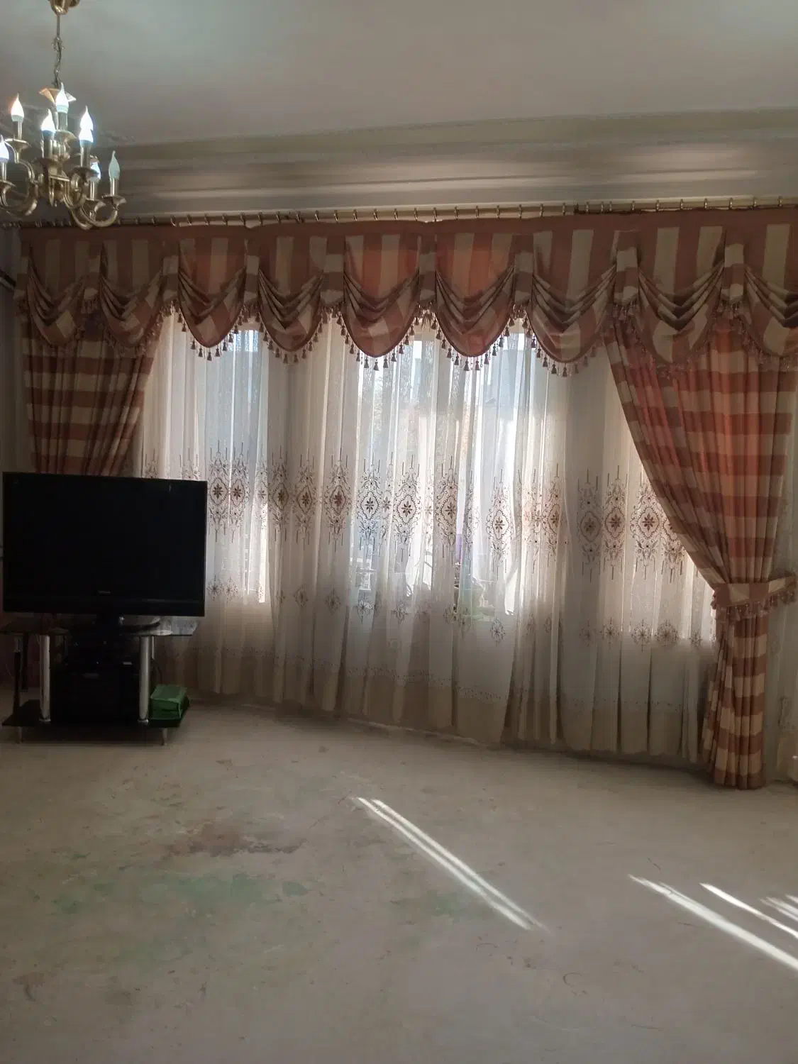 فروش پرده|پرده، رانر، رومیزی|میانه, |دیوار