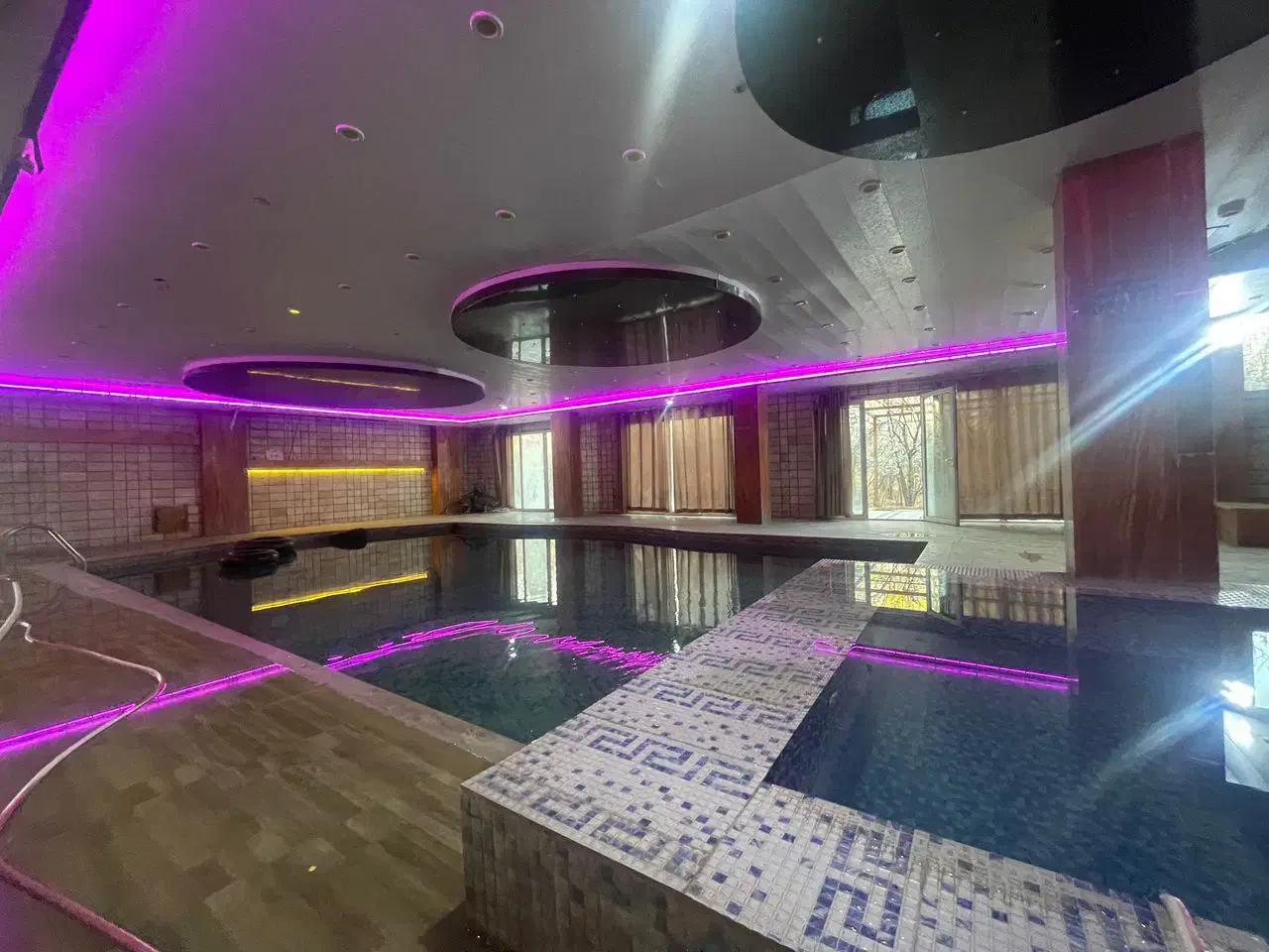 باغ دوبلکس استخر آبگرم جکوزی کهریزسنگ|اجارهٔ کوتاه‌مدت ویلا و باغ|نجف‌آباد, کهریزسنگ|دیوار