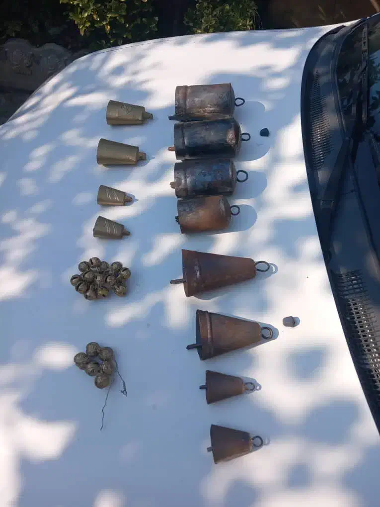 زنگوله برنجی و اهنی|صنایع دستی و سایر لوازم تزئینی|نوشهر, |دیوار