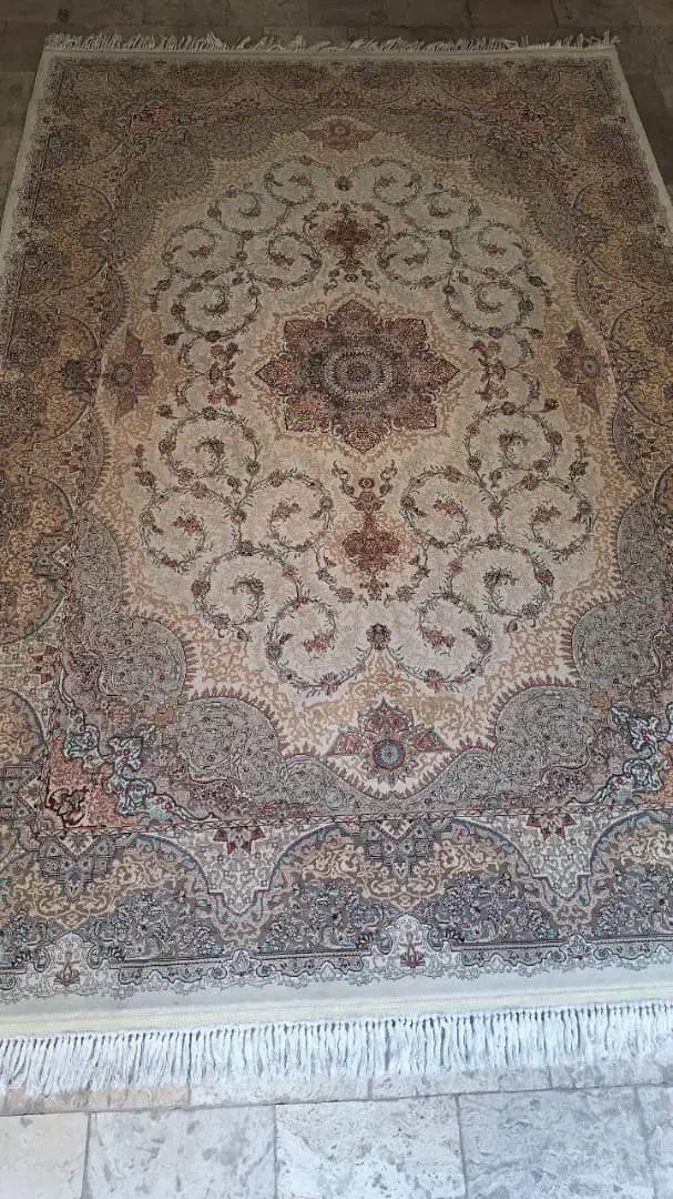 فرش ۶ متری|فرش|فردیس, خیام شرقی|دیوار