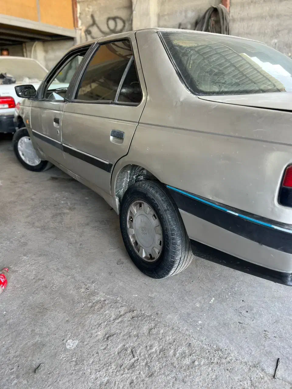 پژو۴۰۵|خودرو سواری و وانت|میناب, |دیوار