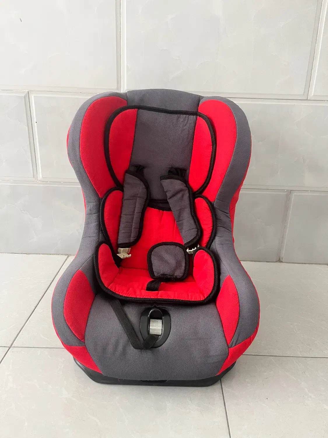 صندلی ماشین کودک|تخت و صندلی بچه|کاشمر, |دیوار