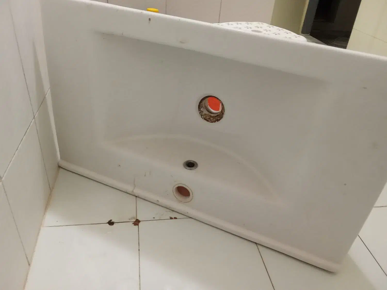 روشویی دستشویی|لوازم سرویس بهداشتی|بروجرد, |دیوار