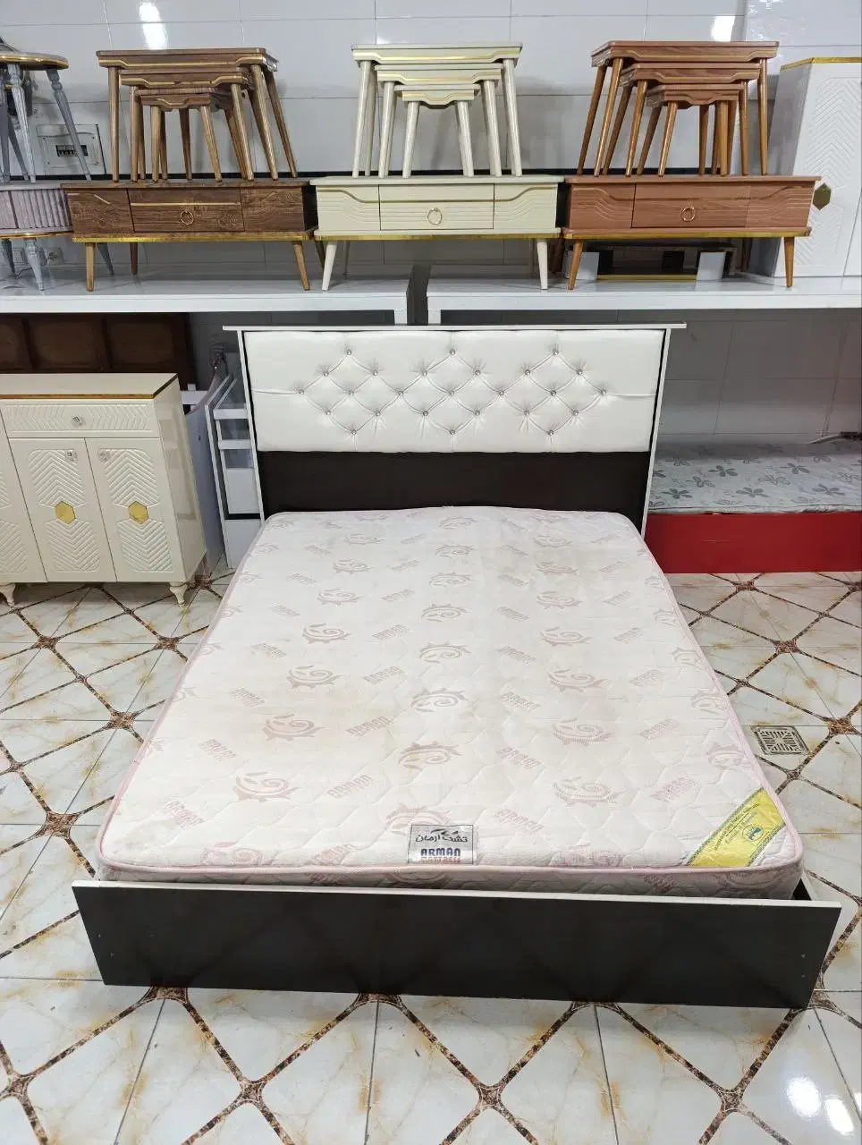 تخت و خواب دو نفره تمام ام دی اف همراه تشک|تخت و سرویس خواب|مهاباد (آذربایجان غربی), |دیوار