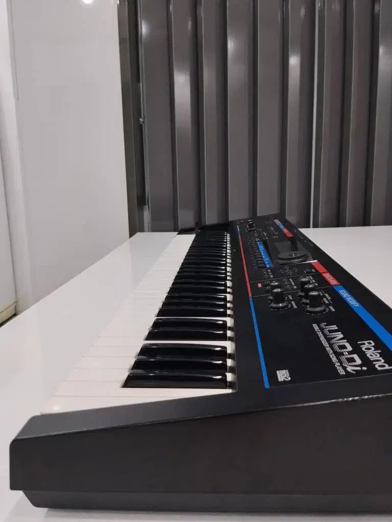 ارگ رولند مدل juno-di|پیانو، کیبورد، آکاردئون|لنگرود, |دیوار