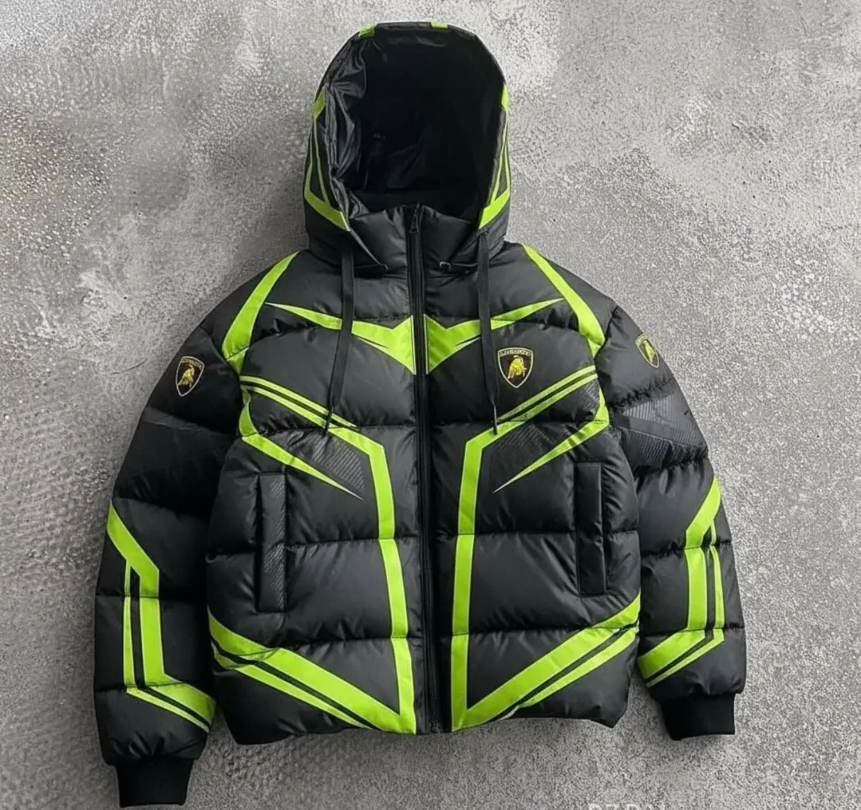 سیروان تاناکورا پفکیcapshan (modrn) روز (عمده)|لباس|تهران, مولوی|دیوار