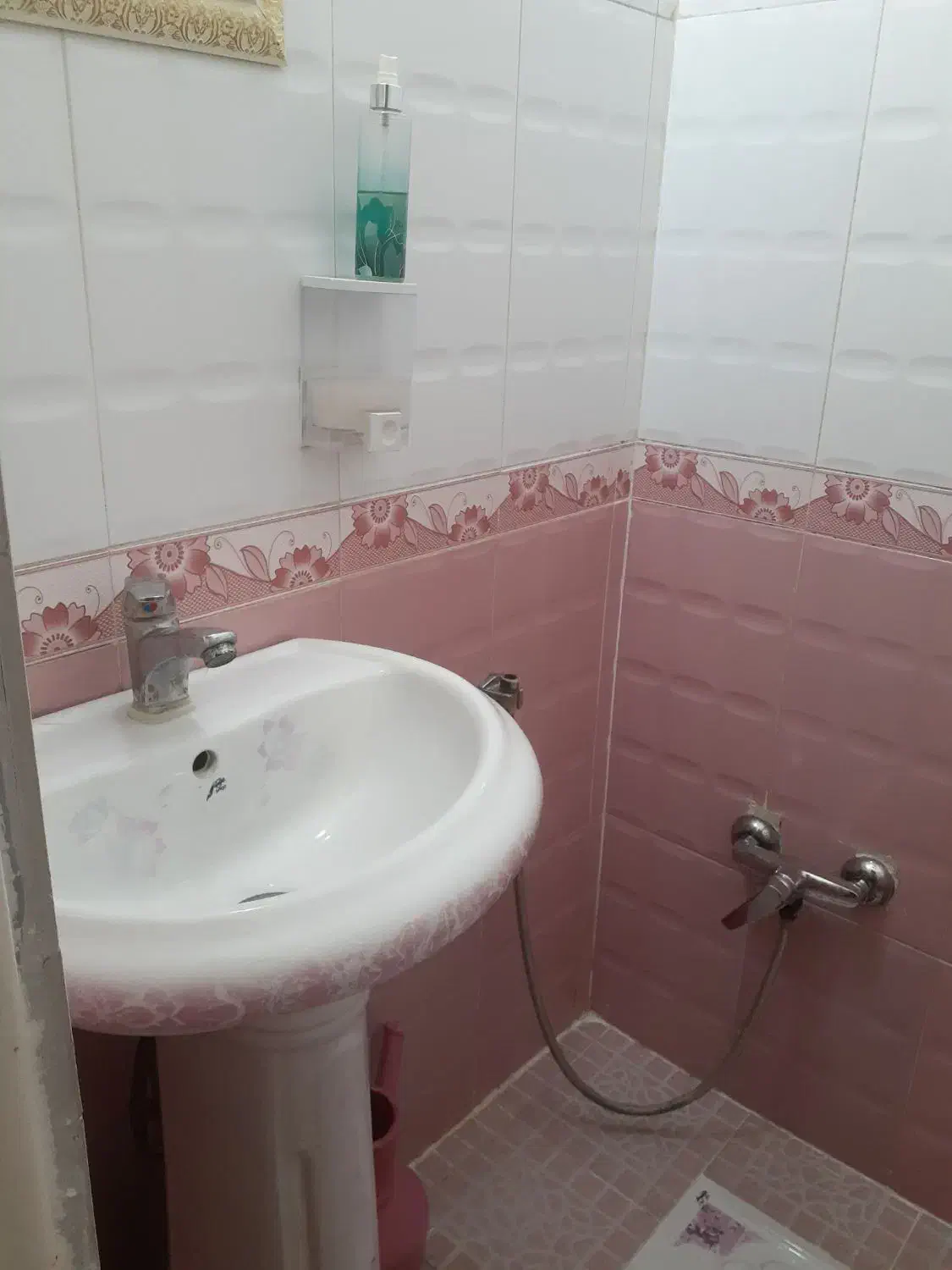 فروش و یا تعویض یک طبقه خانه قولنامه ای|فروش خانه و ویلا|اراک, |دیوار