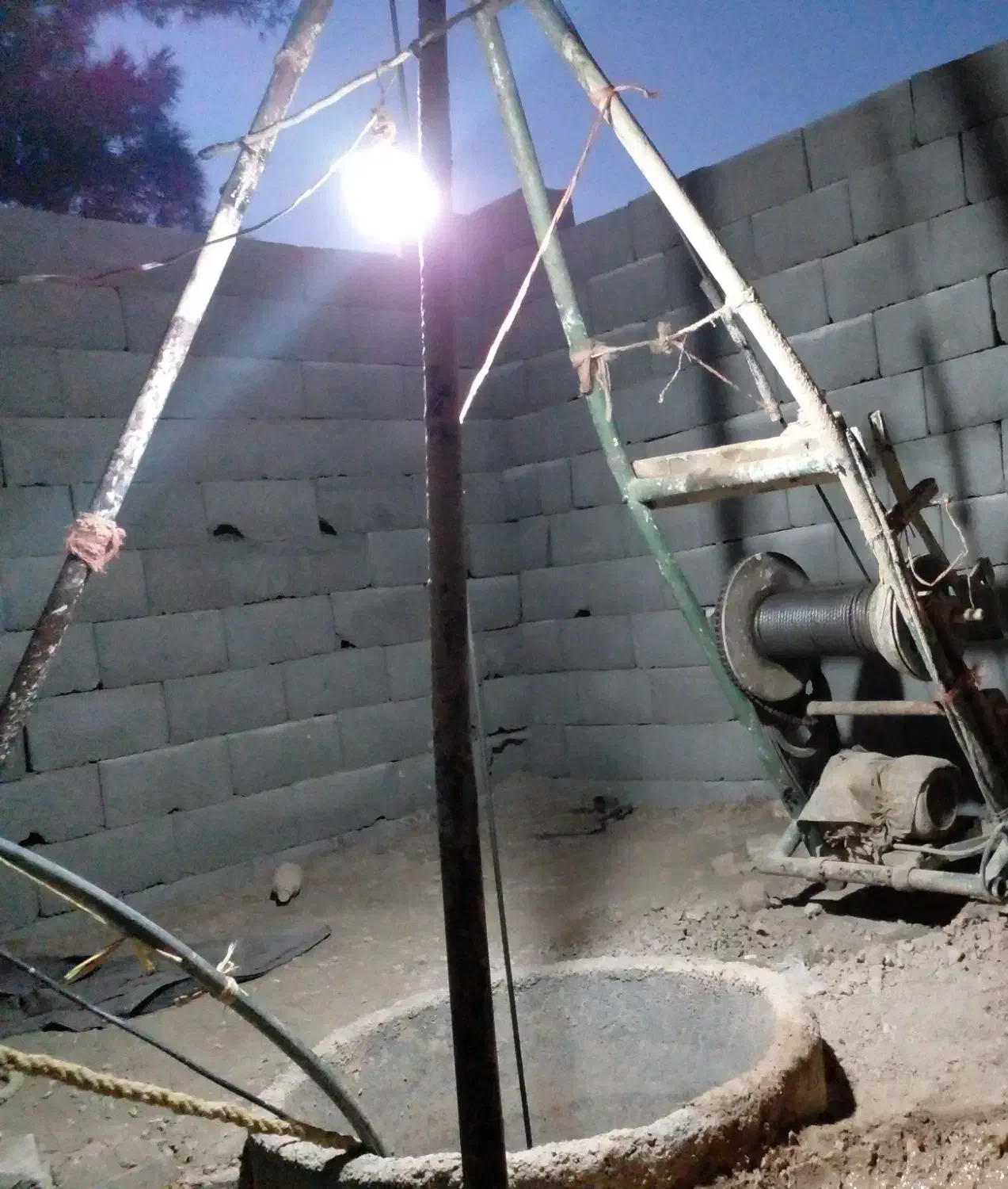 حفرچاه آب وفاضلاب بصورت دستی و بنای|خدمات پیشه و مهارت|اصفهان, بهارستان|دیوار