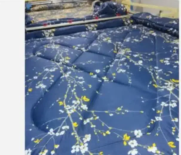 لحاف کرسی قیمت مناسب جنس درجه یک|رختخواب، بالش، پتو|قم, عمار یاسر|دیوار