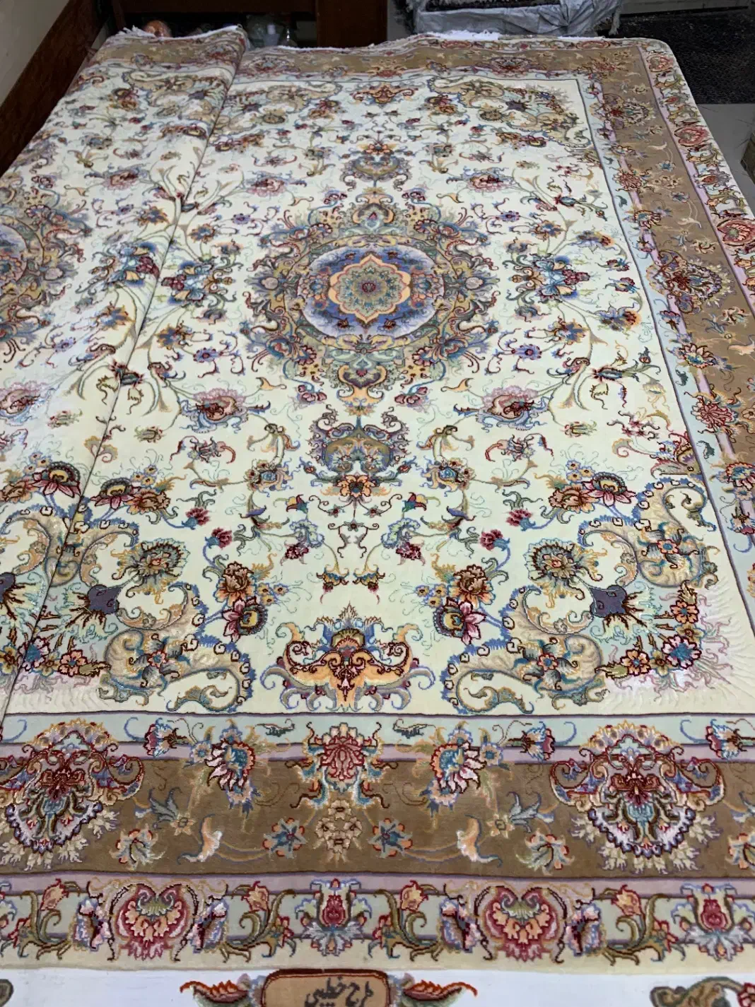 (فرش حق زاده)جفت فرش۶متری۴۰رج خطیبی گل ابریشم|فرش|تبریز, |دیوار