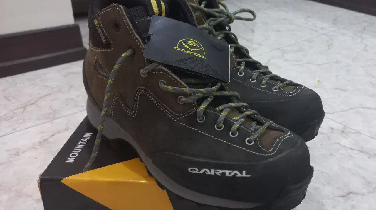 کفش کوهستان|کوهنوردی و کمپینگ|اهواز, گلستان|دیوار