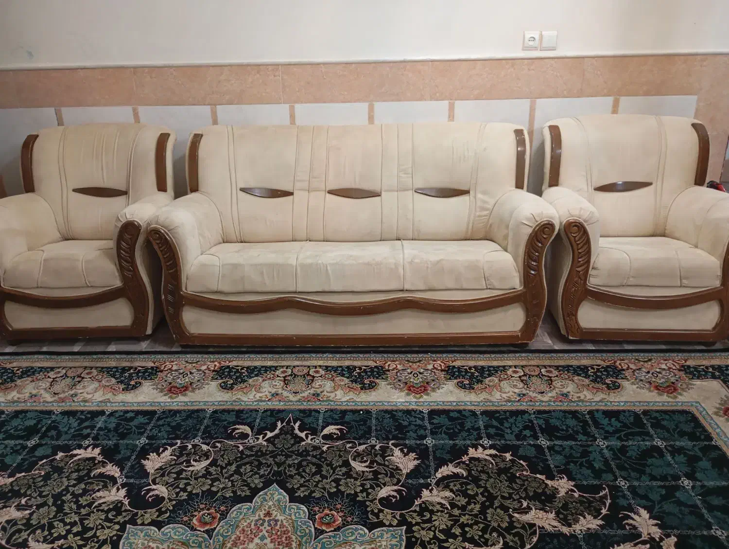 مبل کارکرده قدیمی|مبلمان خانگی و میز عسلی|قم, عمار یاسر|دیوار