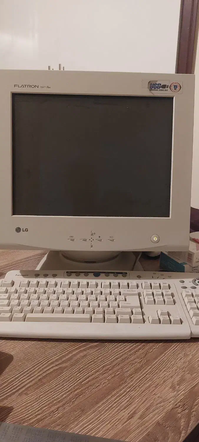 فروش مانیتور LG مدل 795ft|قطعات و لوازم جانبی رایانه|کرج, گوهردشت|دیوار