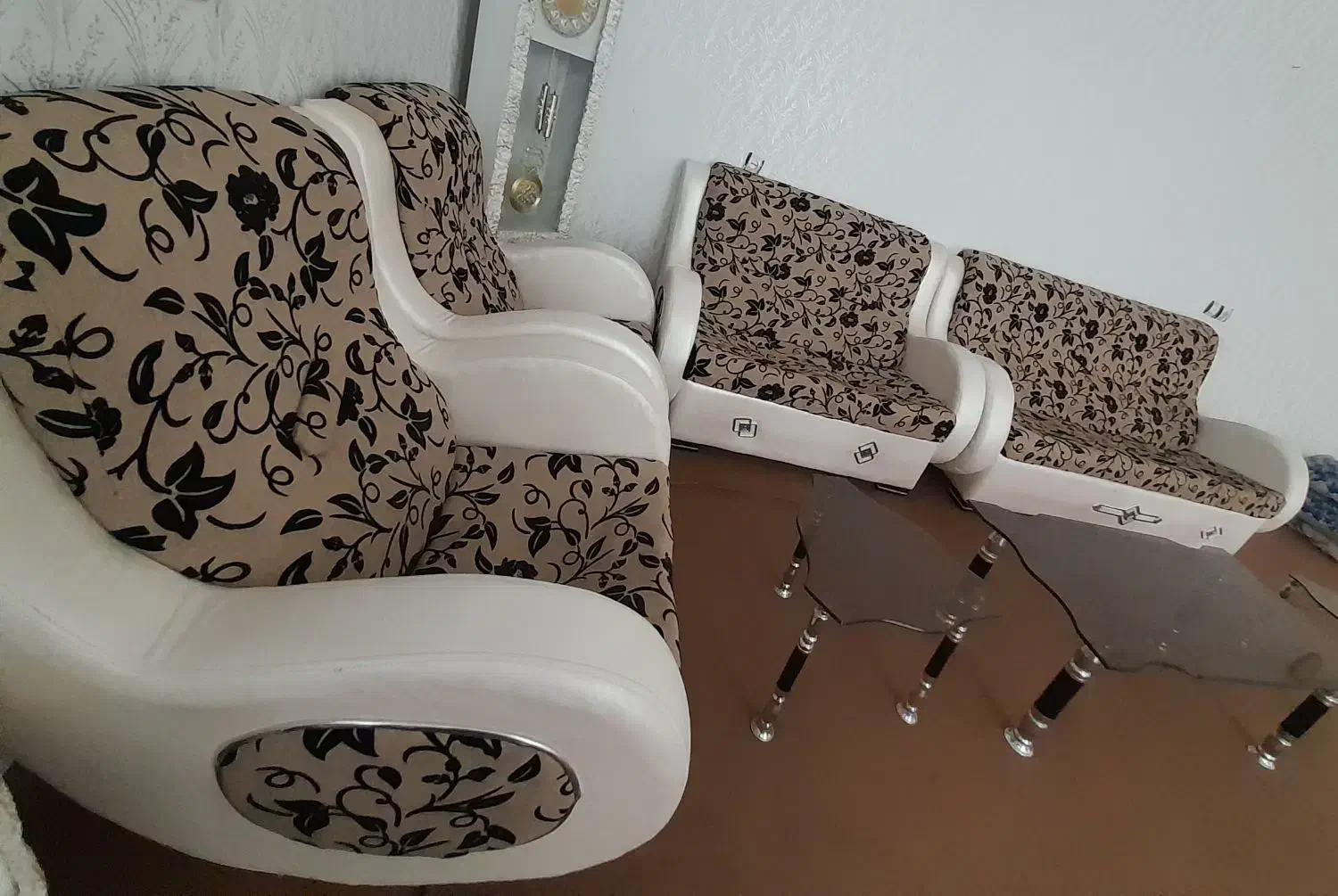 مبل|مبلمان خانگی و میز عسلی|ایلام, |دیوار