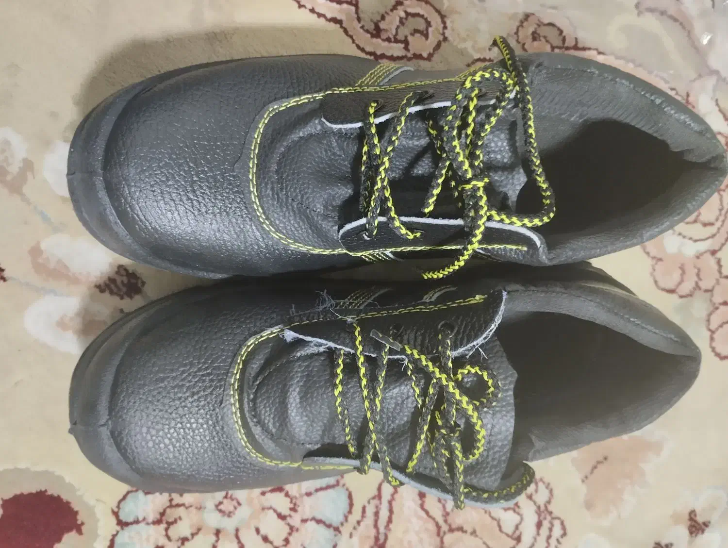 کفش کار|کیف، کفش، کمربند|محمدشهر, کوی بهار|دیوار