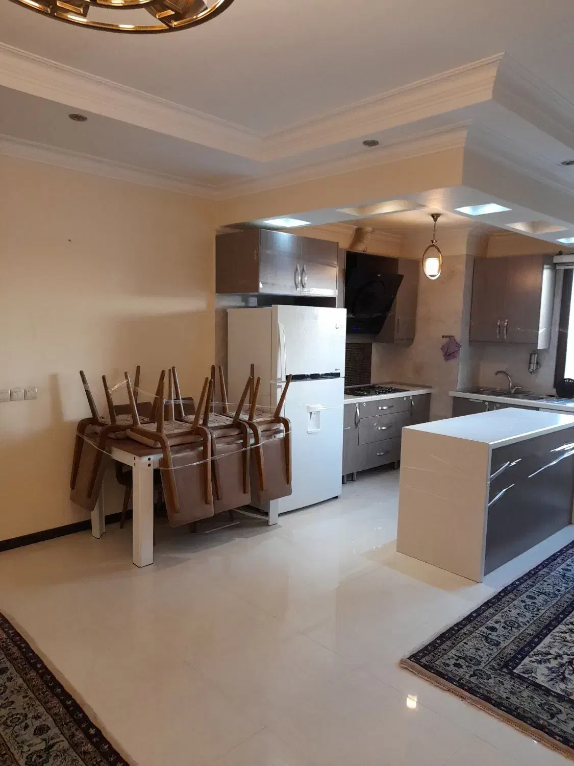 فروش آپارتمان چیذر ۸۶ متر نورگیر ۸ ساله اکازیون|فروش آپارتمان|تهران, چیذر|دیوار