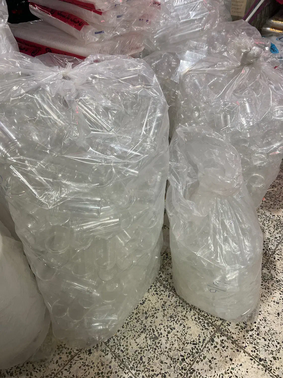 انواع ظرف ارده و بطری و لیوان یکبار مصرف و دبه|ظروف نگهدارنده، پلاستیکی، یکبارمصرف|برازجان, |دیوار