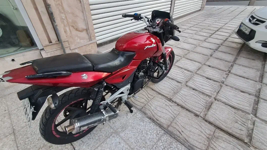 پالس ۲۰۰|موتورسیکلت|قم, علی آباد|دیوار