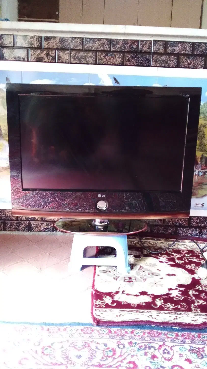 تلویزیون  ۳۲اینچ|تلویزیون و پروژکتور|ماهنشان, |دیوار