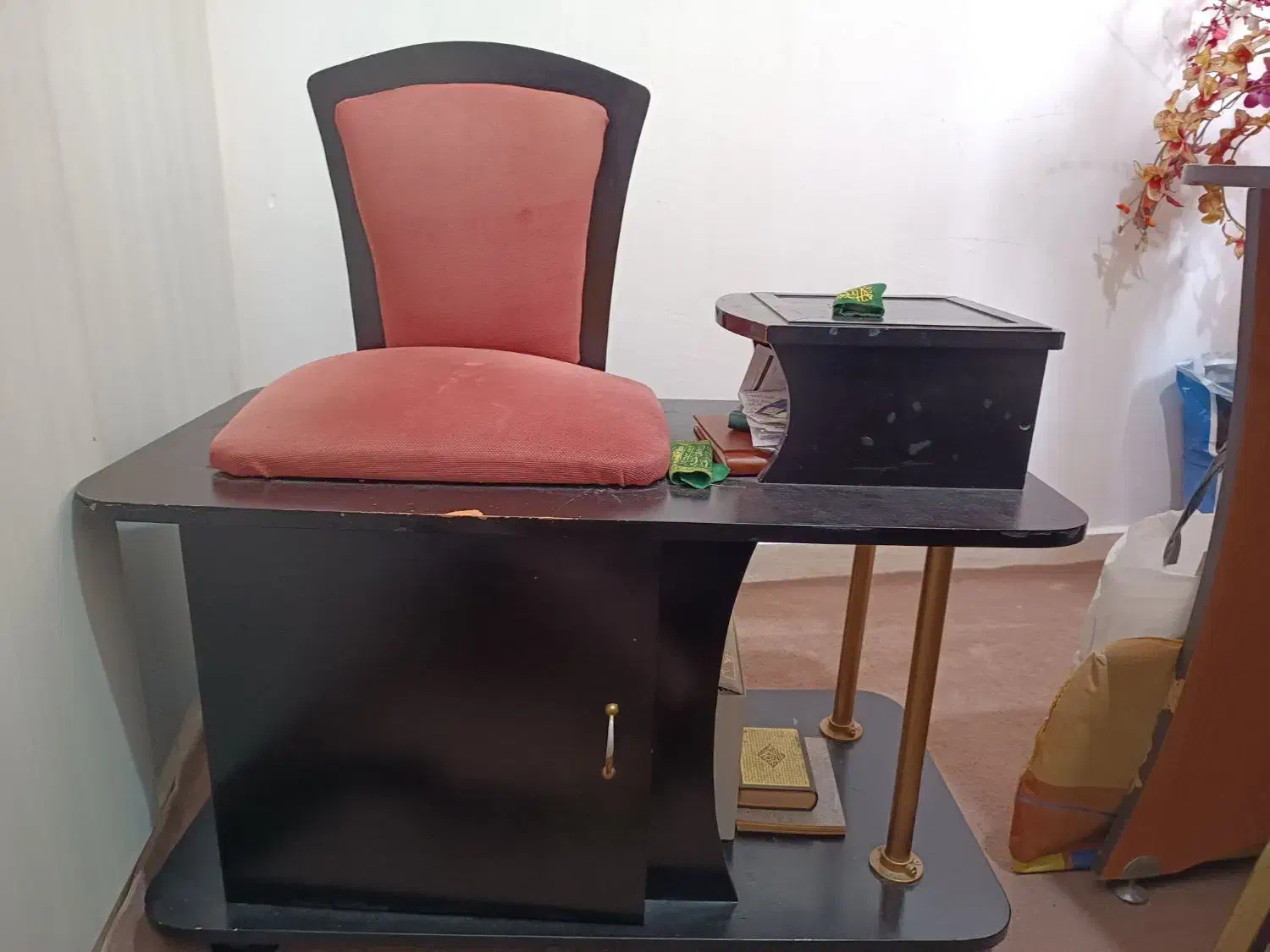 میز تلفن|میز تلفن|گرگان, |دیوار