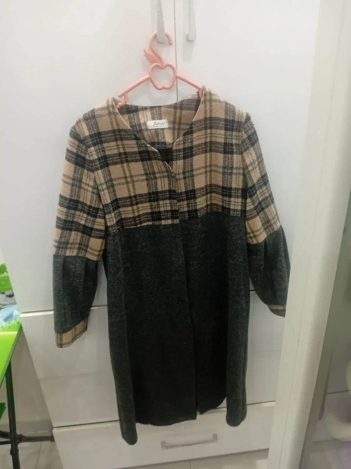 مانتو پاییزه|لباس|فلاورجان, |دیوار