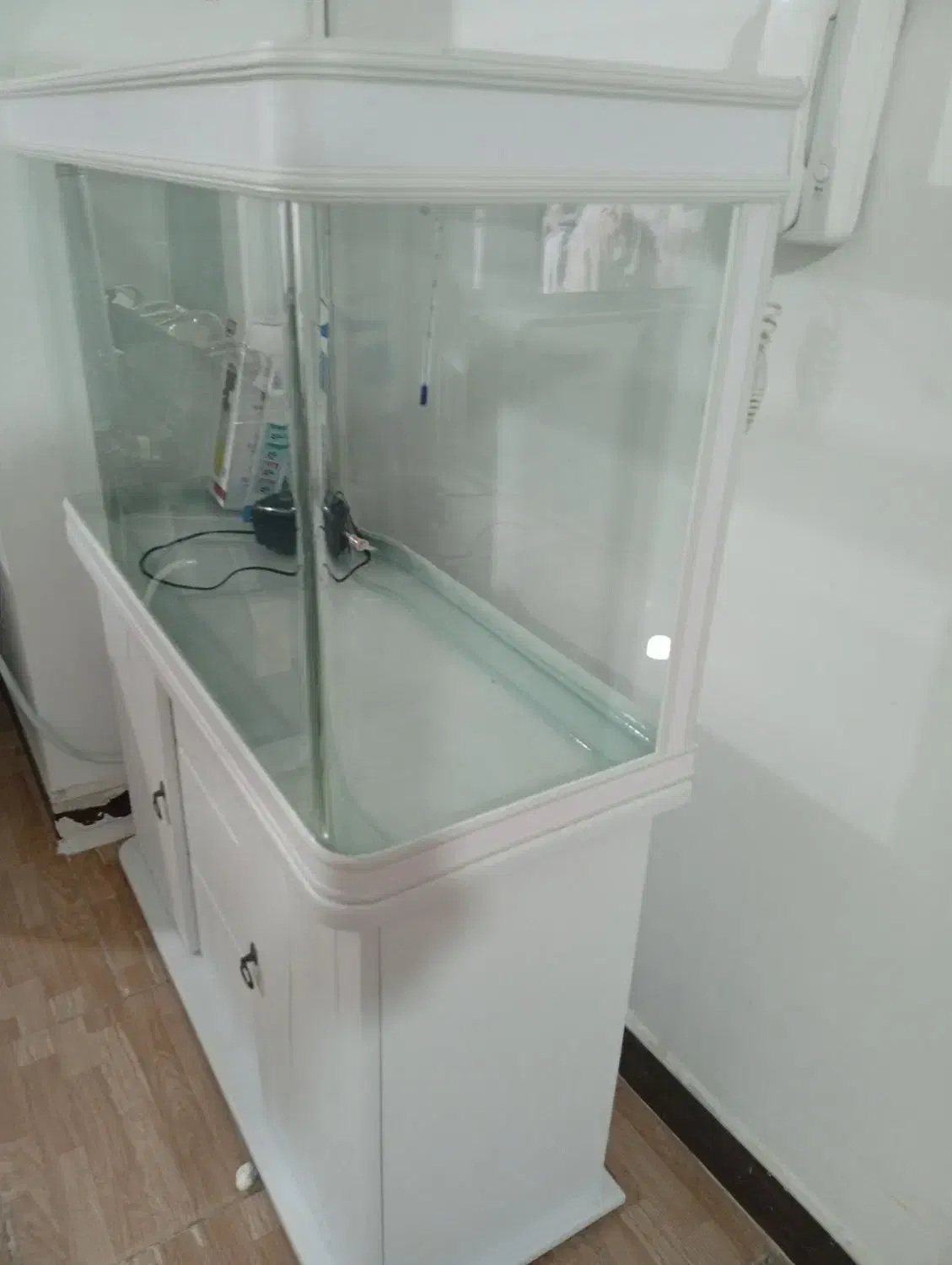 اکواریوم شیشه خم اکبند یک متری|ماهی|خرمآباد, |دیوار