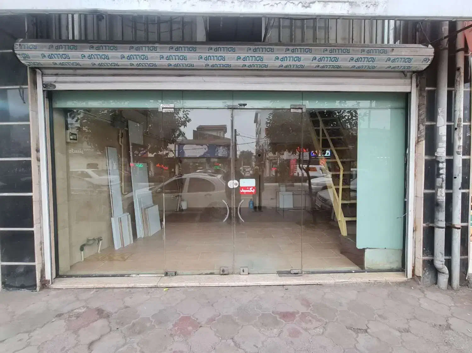 اجاره مغازه 28 متری واقع در بوسار بر اصلی|اجارهٔ مغازه و غرفه|رشت, بوسار|دیوار