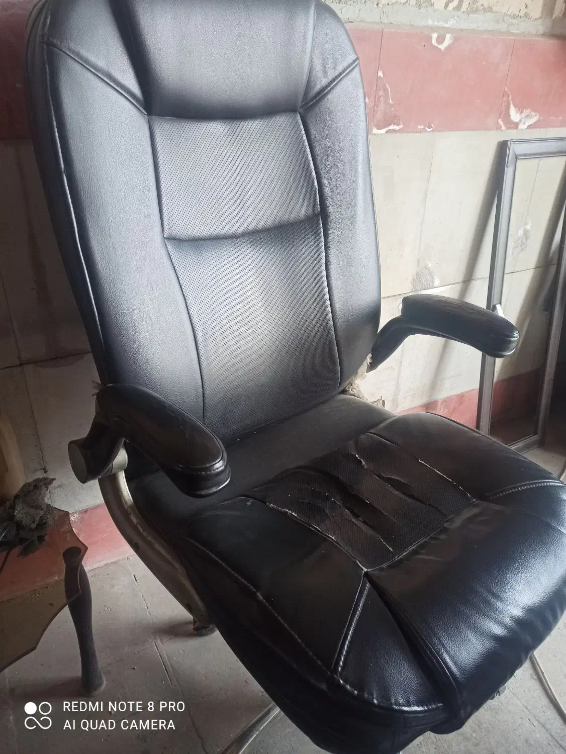 میز و صندلی بسیارسالم|میز تحریر و کامپیوتر|قائم‌شهر, |دیوار