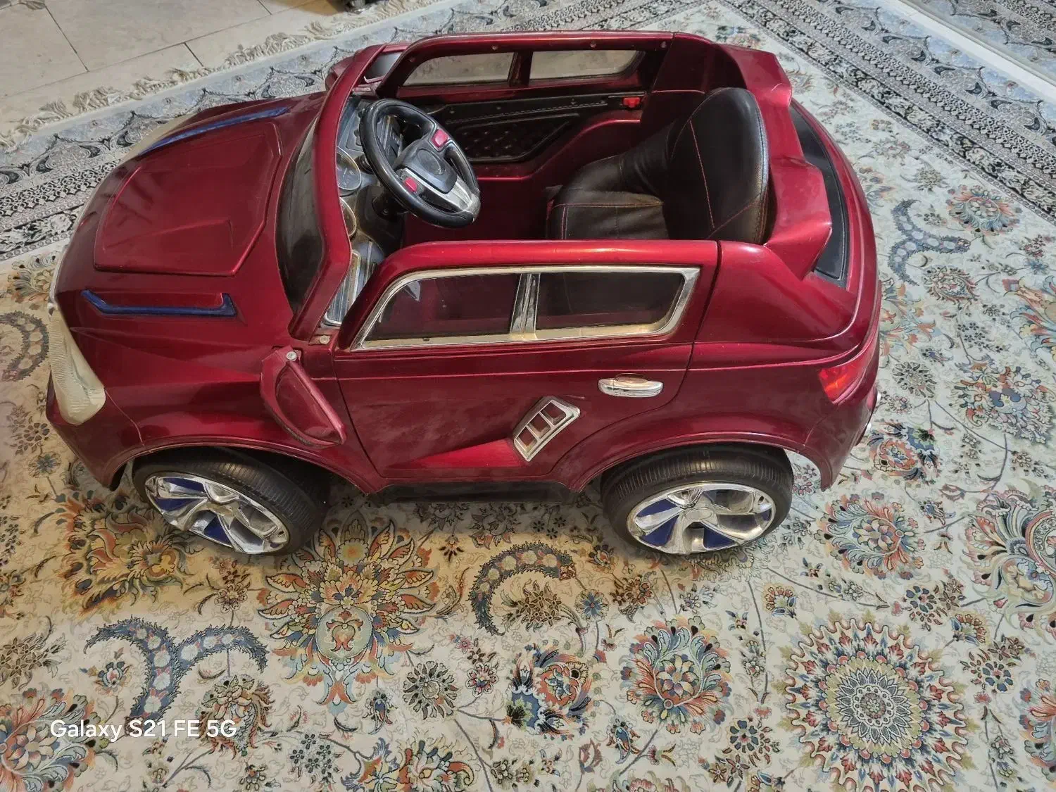 ماشین شارژی سالم تمیز|اسباب‌بازی بچه|گرگان, |دیوار