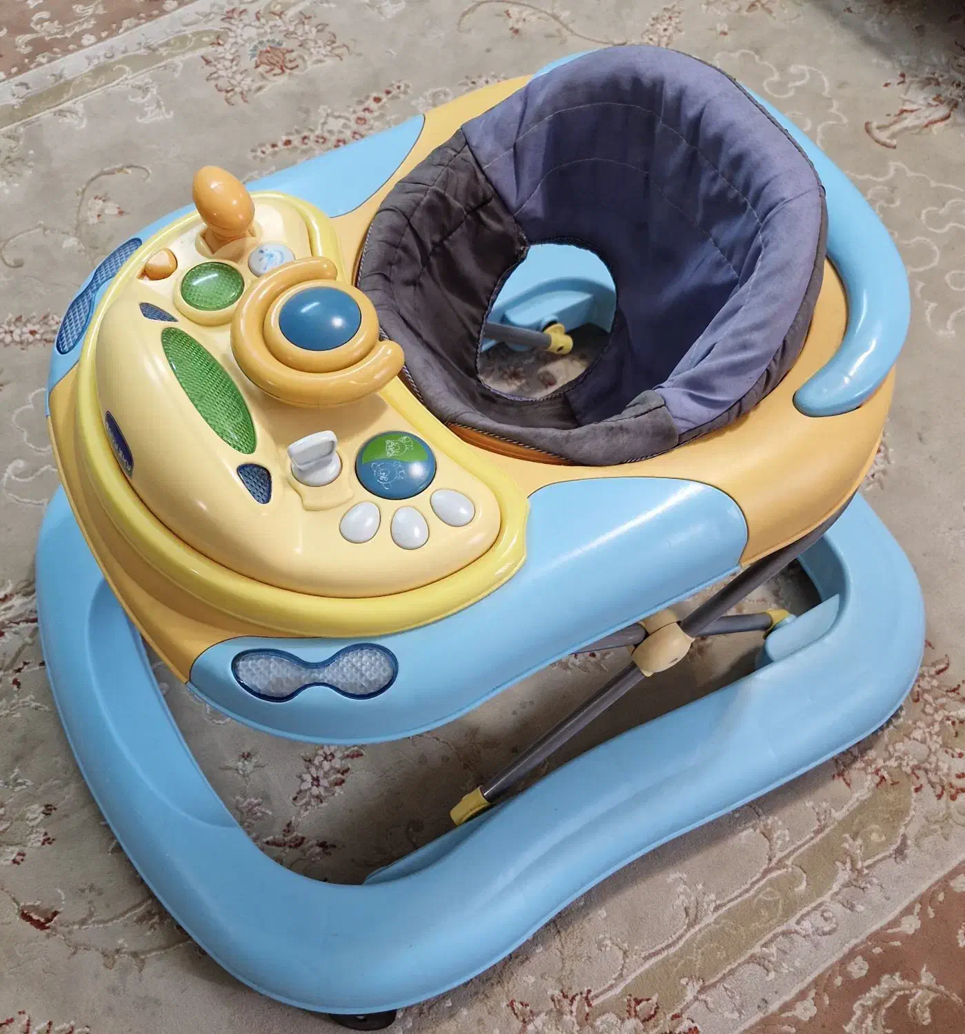 گهواره، روروک، پشه بند|اسباب و اثاث بچه|شیراز, اصلاحنژاد|دیوار