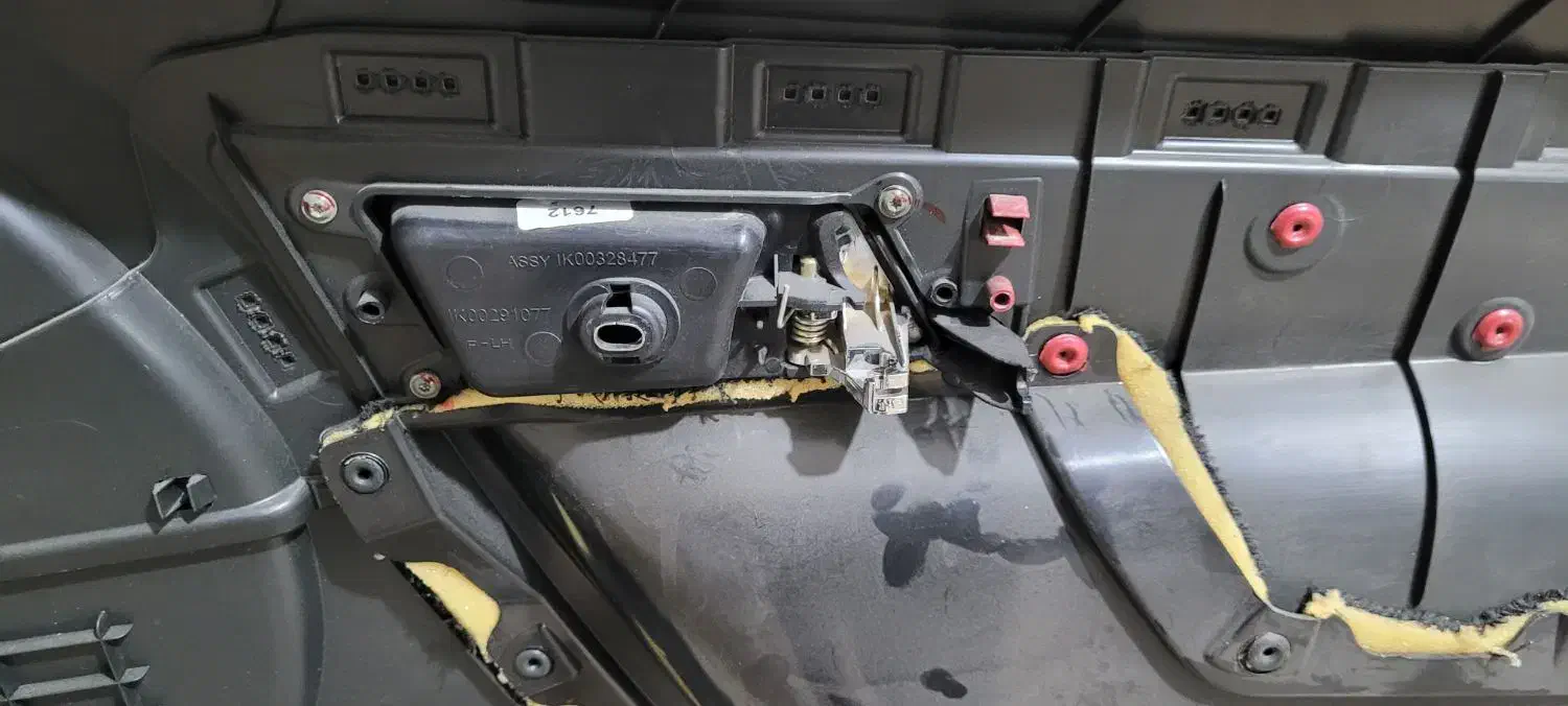 رودری درب جلو چپ دنا و دنا پلاس|قطعات یدکی و لوازم جانبی|آمل, |دیوار