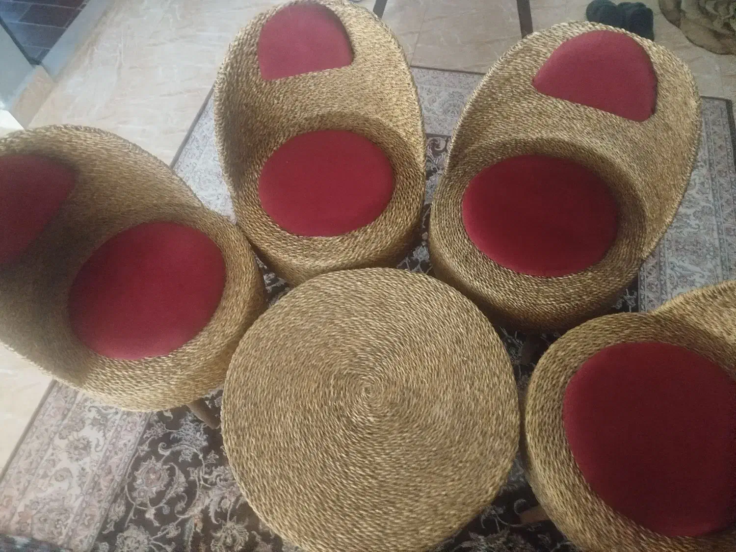 میز و صندلی|صندلی و نیمکت|بندر انزلی, میان پشته|دیوار