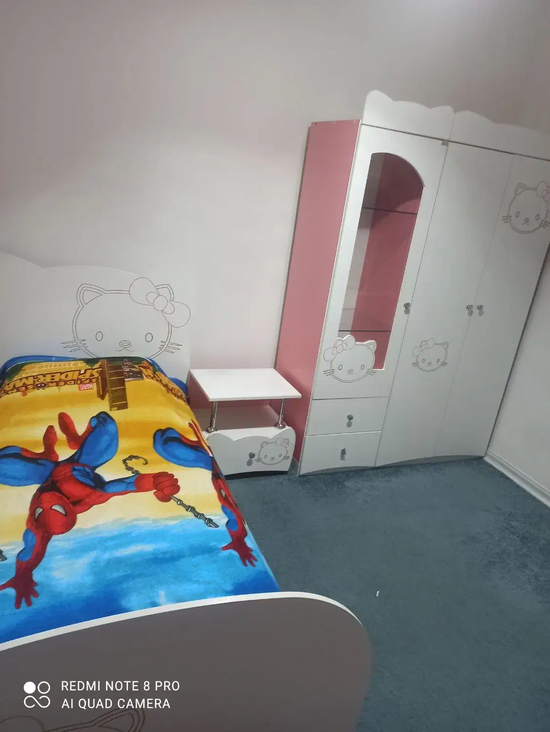 سرویس خواب نوجوان در حد نو شامل تخت کمد پاتختی|تخت و سرویس خواب|همدان, |دیوار