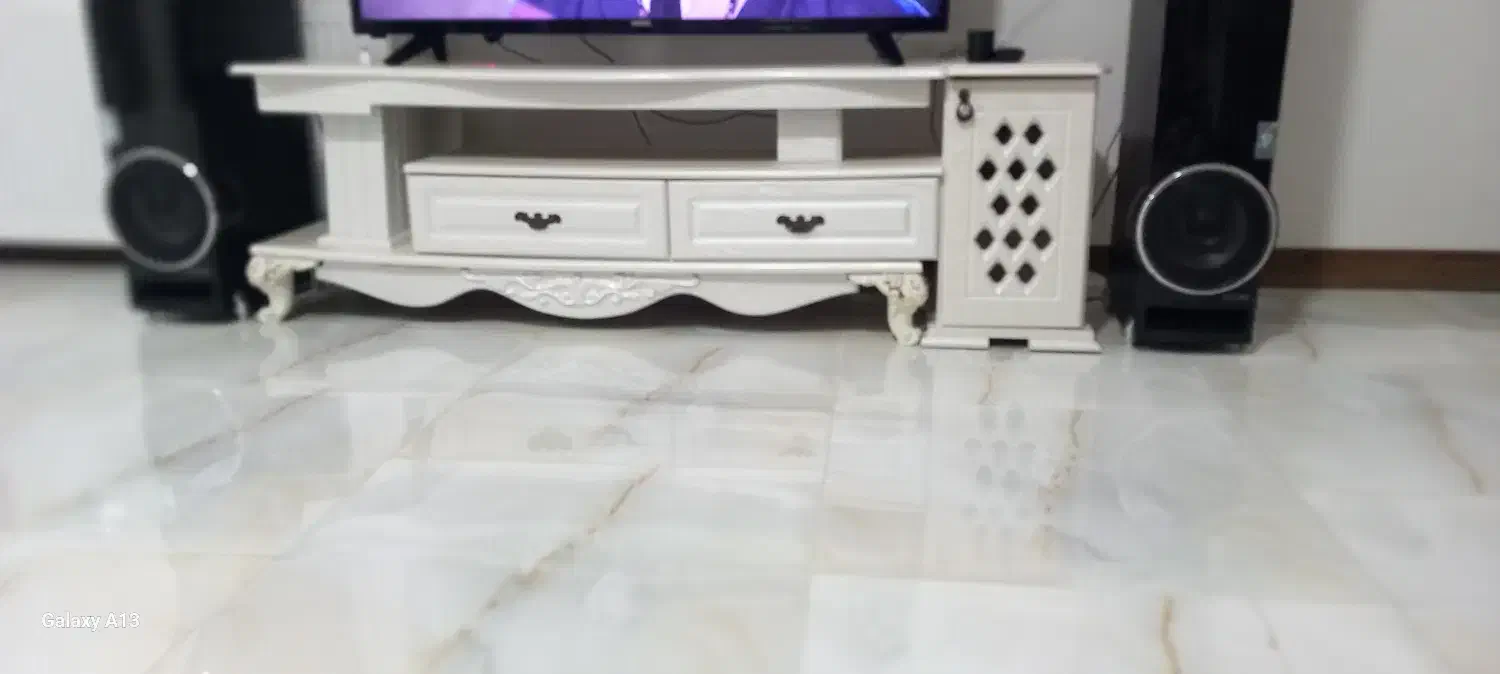 مصرف وسیله شخصی|تلویزیون و پروژکتور|آمل, |دیوار