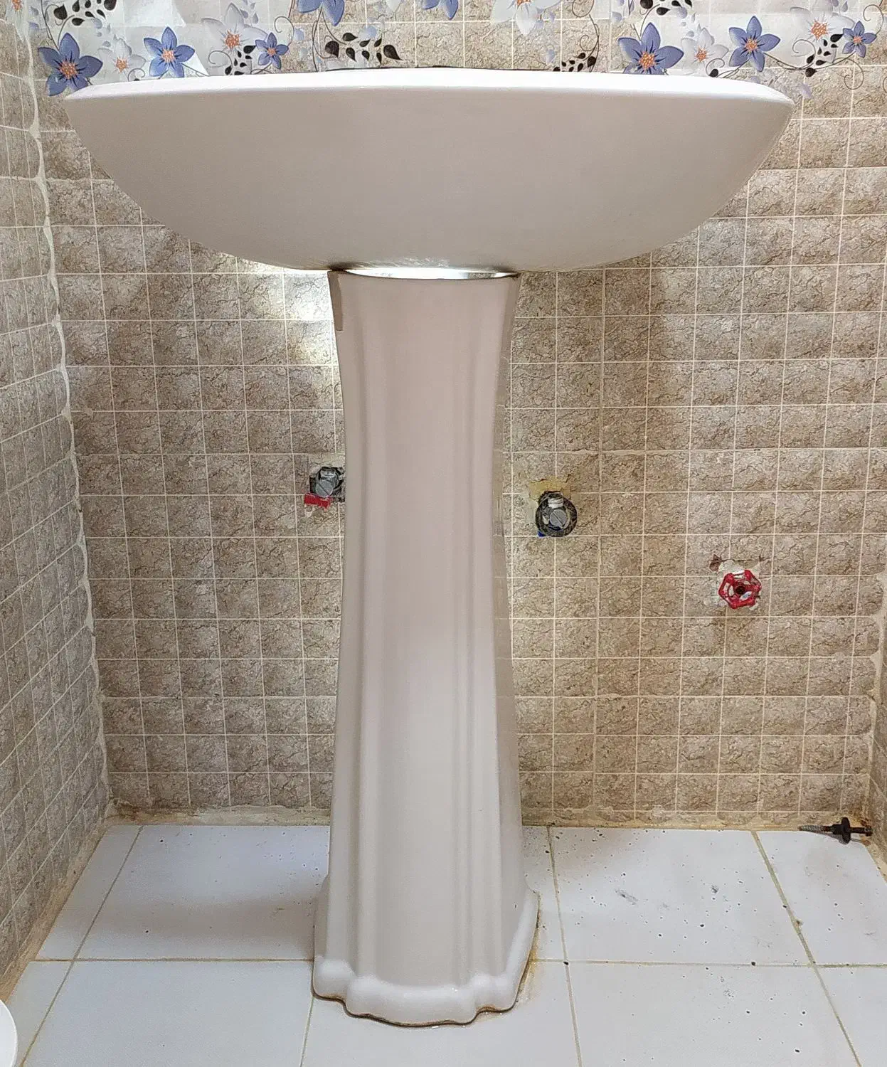 روشویی سفید صدفی|لوازم سرویس بهداشتی|بندرعباس, |دیوار