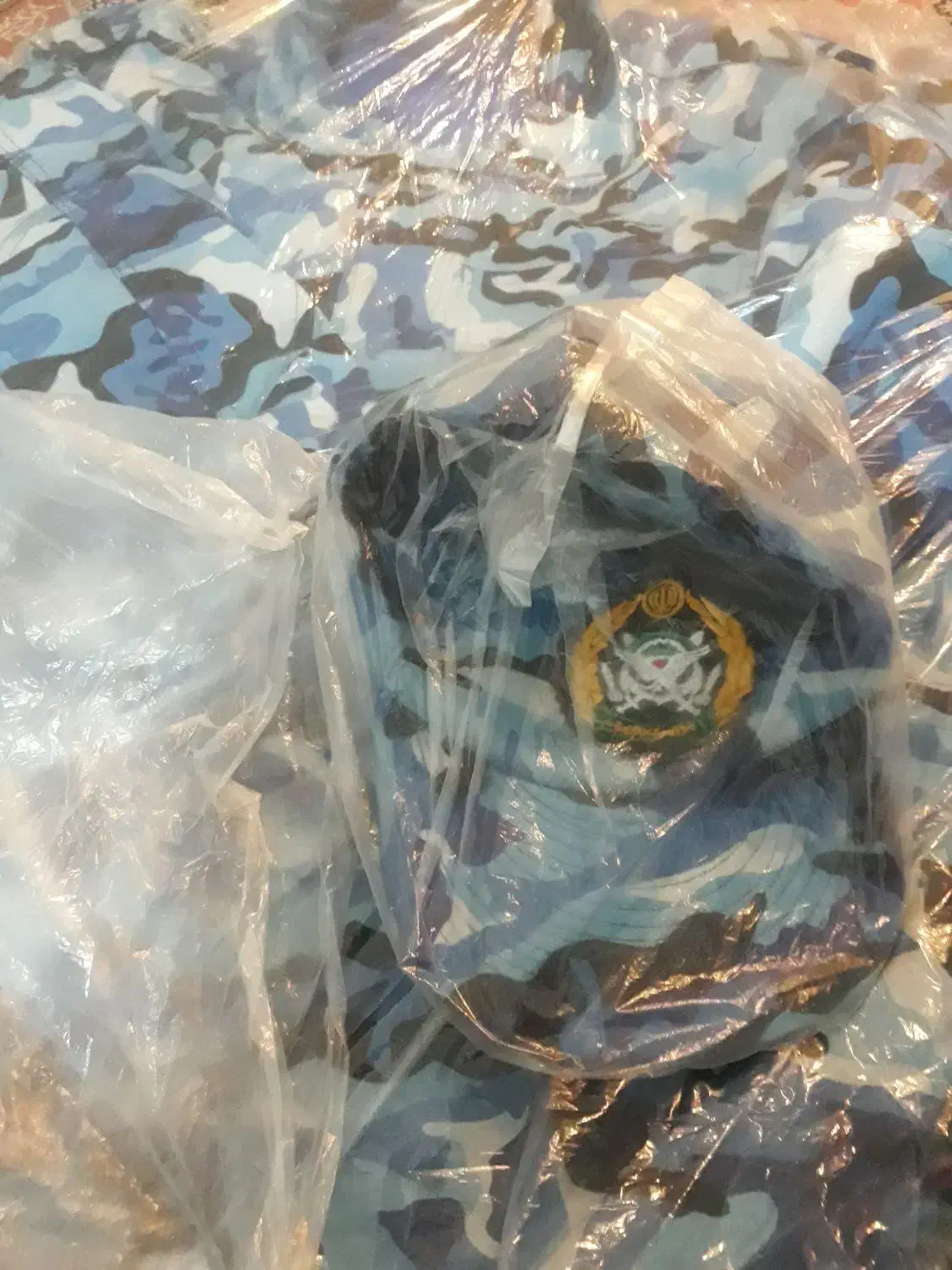 لباس  نیرو هوایی  نو با پوتین یکدست لباس زمستانین|لباس|قم, زنبیل آباد|دیوار