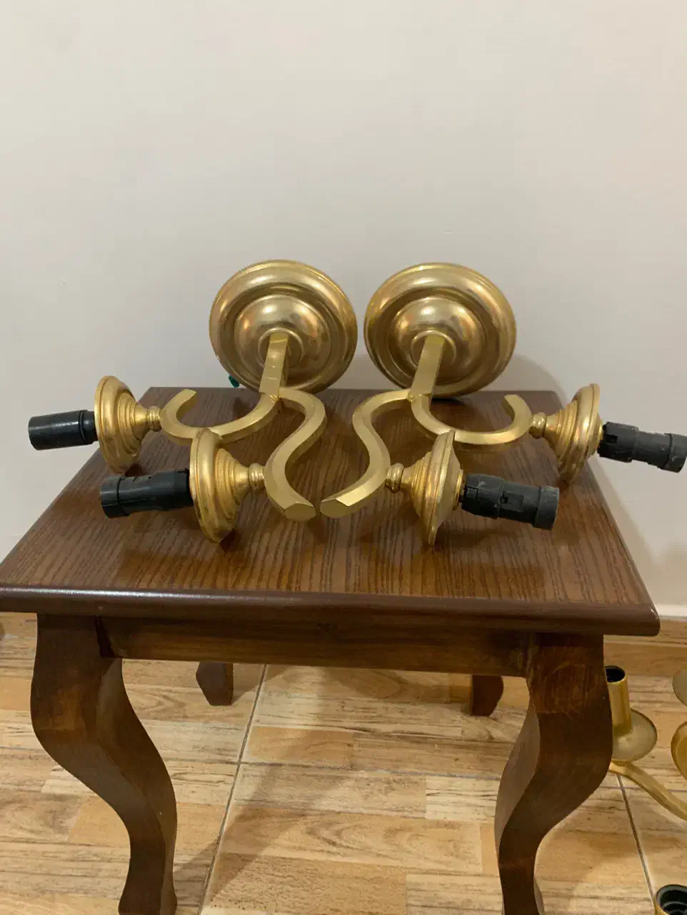 لوستر طلایی|لوستر و چراغ آویز|رشت, جهاد|دیوار