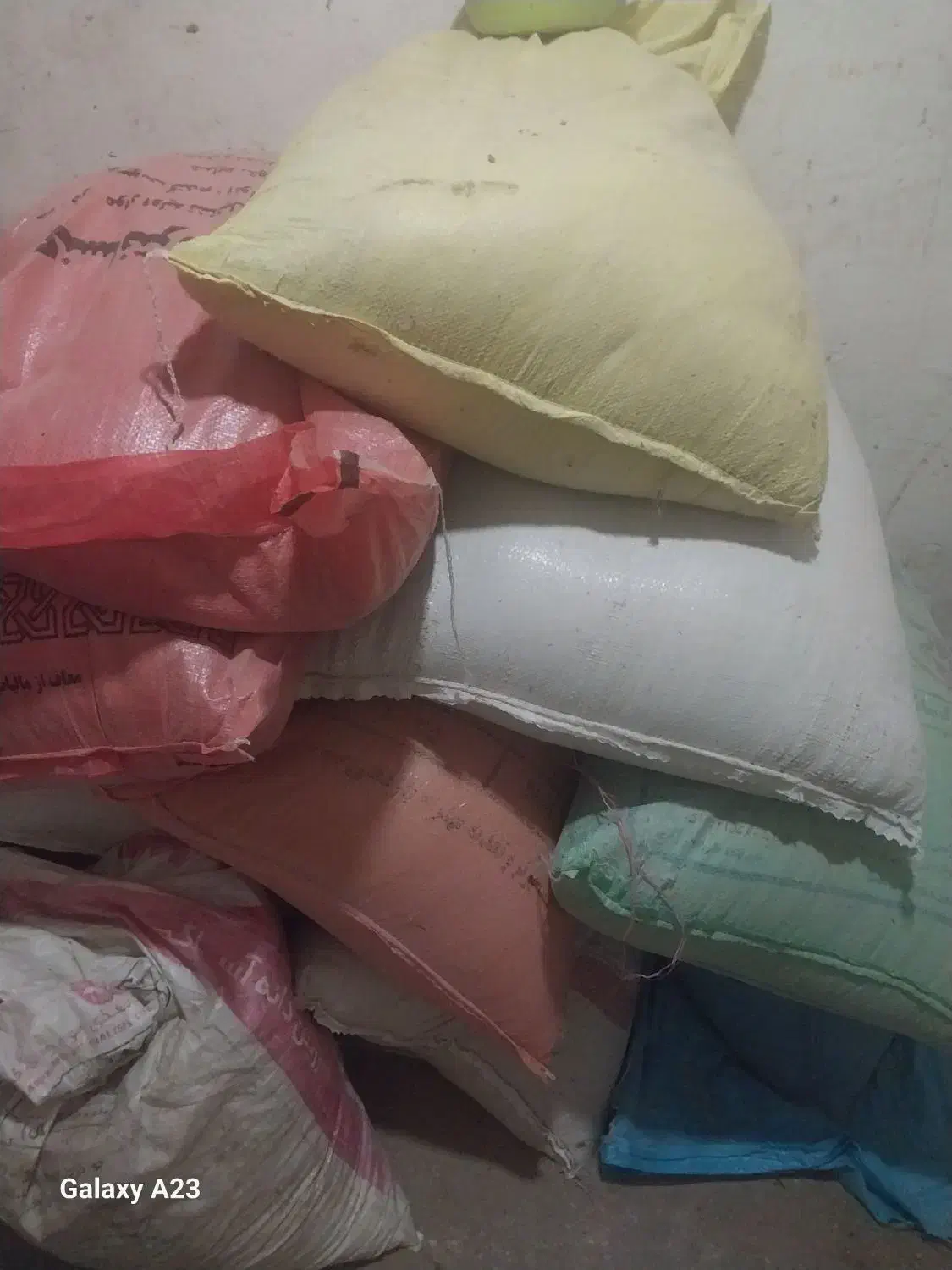 جو  و کاه گندم و عدس|عمده‌فروشی|شیروان (خراسان), |دیوار