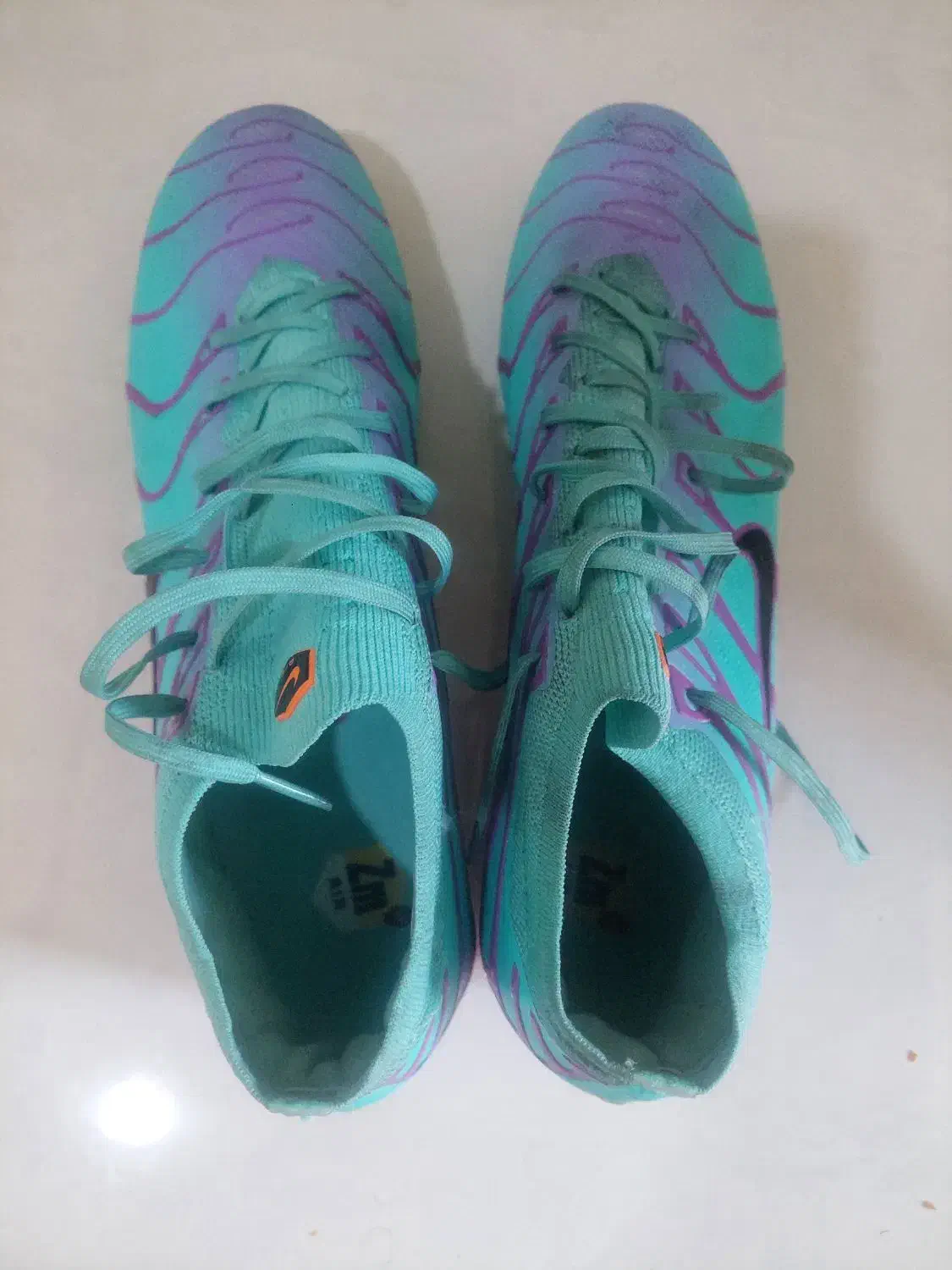 کفش فوتبال|ورزشهای توپی|رشت, باهنر|دیوار