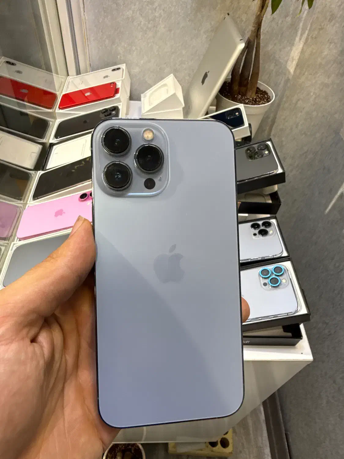 آیفون۱۶و ۱۷ با ریجستری|موبایل|اصفهان, باغ زرشک|دیوار