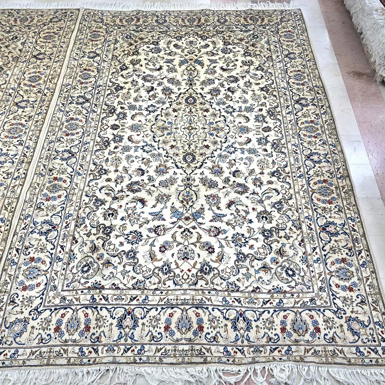 جفت ۹متری و تک ۶متری و کناره اردکان   همه‌یکشکل|فرش|تهران, شیراز|دیوار