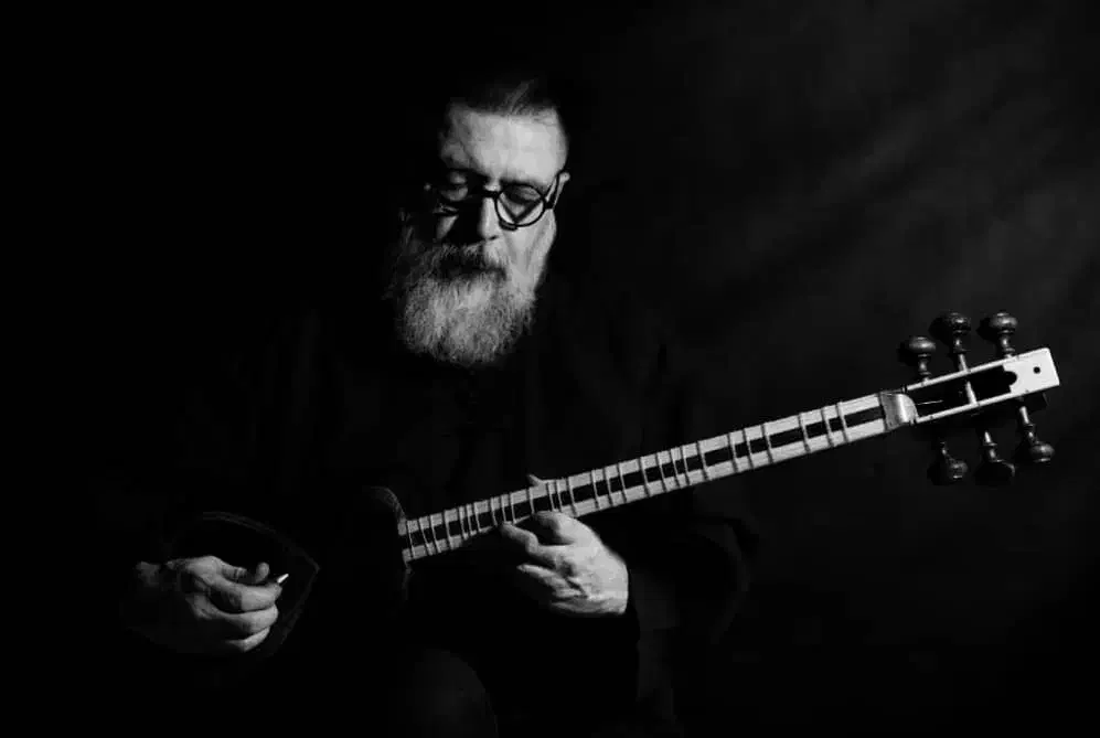 تدریس تار و سه تار حضوری و آنلاین|خدمات آموزشی|رودهن, |دیوار