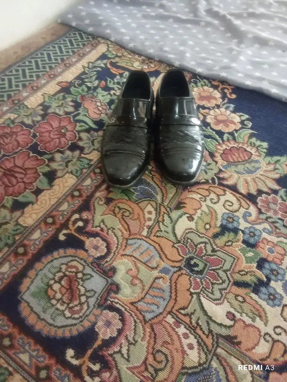 کفش پسرانه شماره ۳۳کاملا نو|کیف، کفش، کمربند|میبد, |دیوار